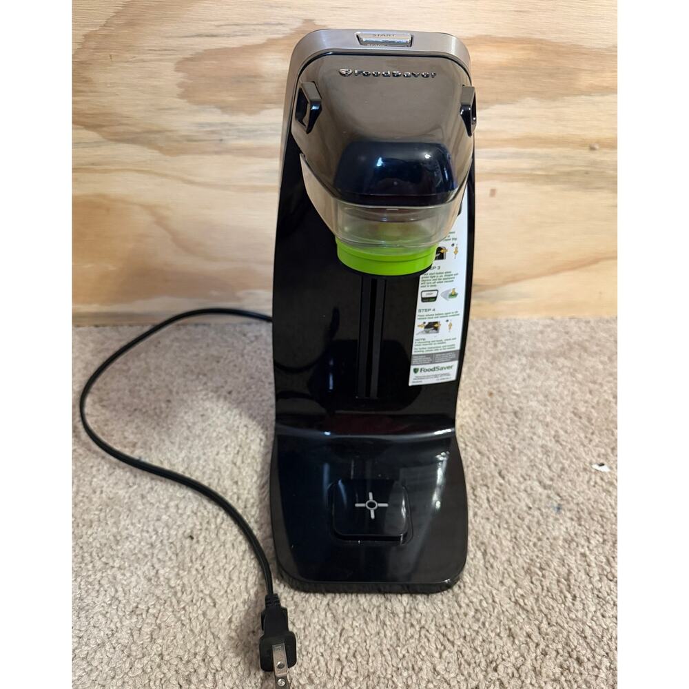 FoodSaver Vacuum Sealer FM1100 Fresh Food Preservation System Appliance